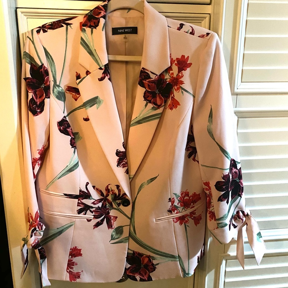 Pink flowery Nine West Blazer / Jacket